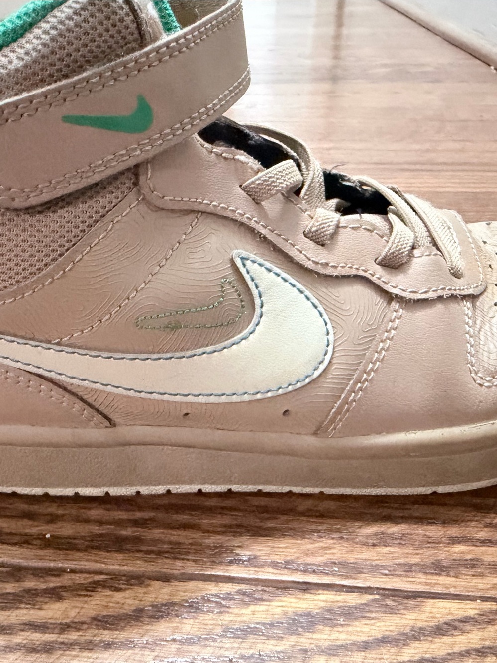 Nike Court Borough Mid | size 3Y